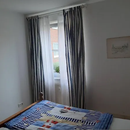 Ostseele - Tosi * Timmendorfer Strand